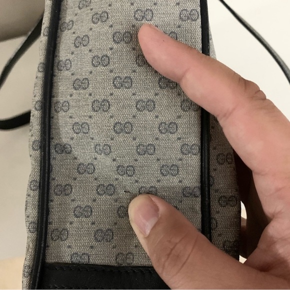 Micro GG classic vintage Navy blue Gucci tote! Computer bag. Pockets. Clean - Picture 2 of 11